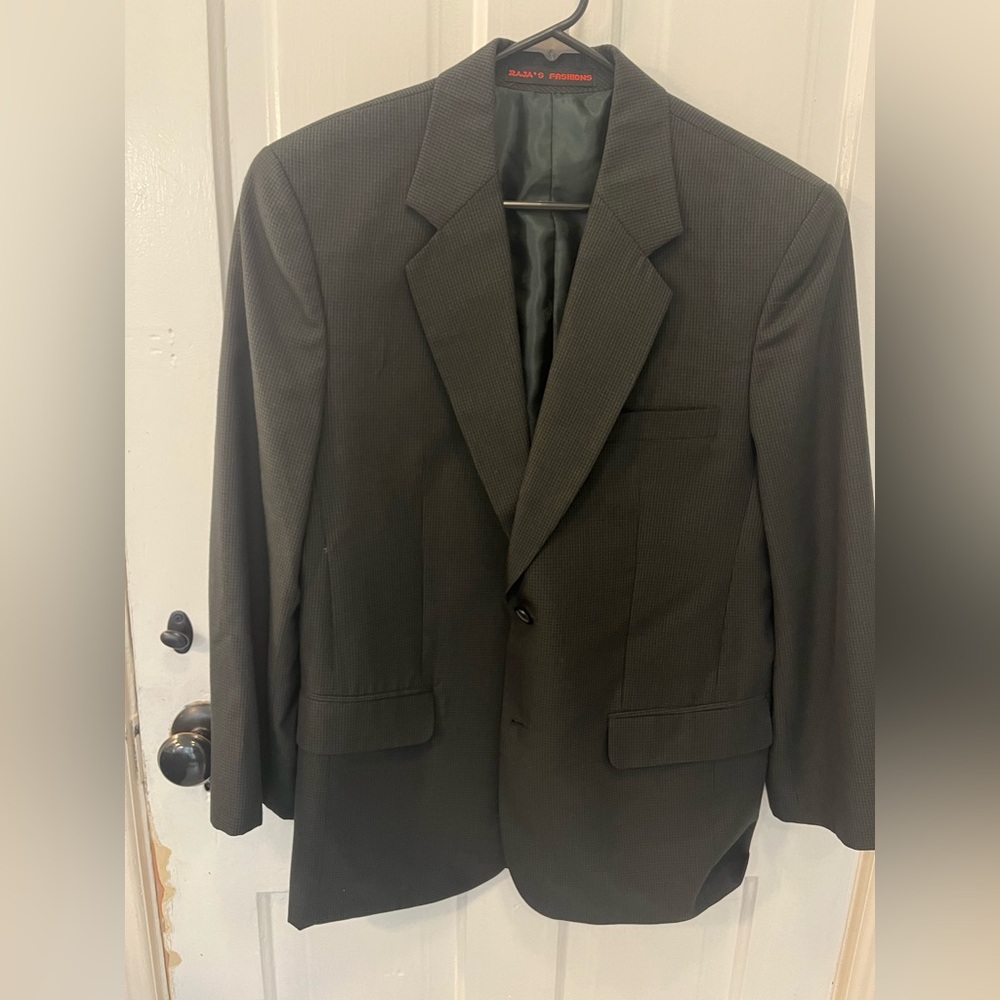 Bespoke! Light Black Plaid Tailored Sport Coat with Classic Lapels